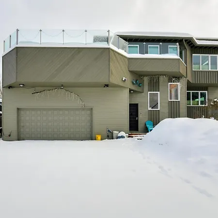 Anchorage Vacation Rental Near Coastal Trail! Exterior photo